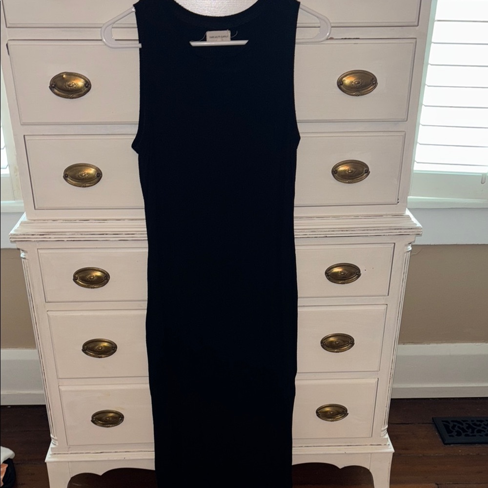 Tread & Supply Black Sleeveless Dress